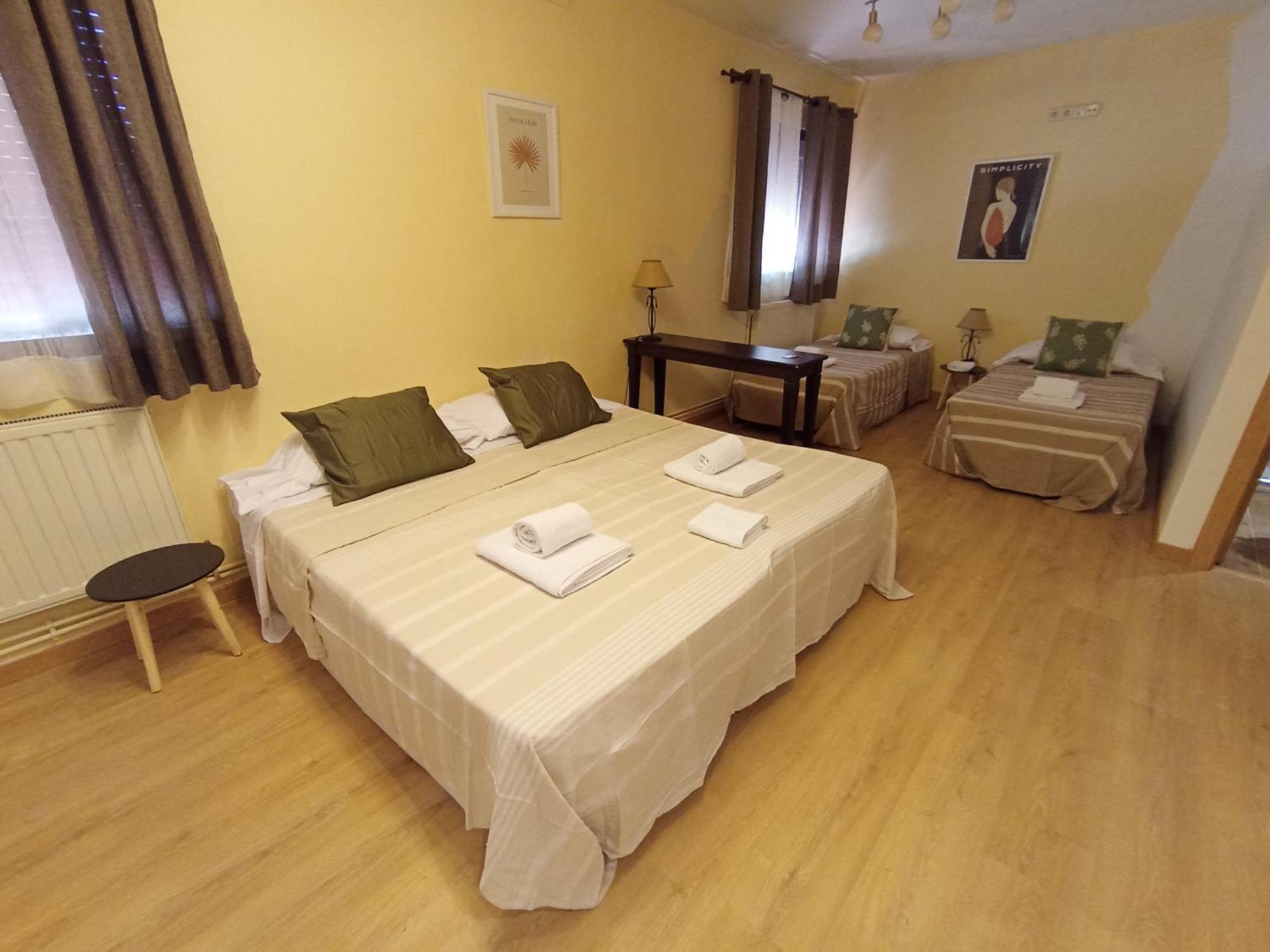 Hostal Rural Alto Tajo Poveda Poveda de la Sierra Eksteriør billede